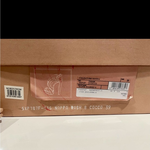 Gorgeous Miu Miu Heel - Picture 5 of 5